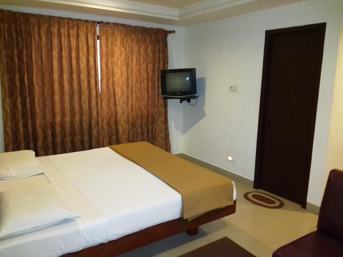 Sri Srinivasar Residency Hotel Vellore Exterior foto