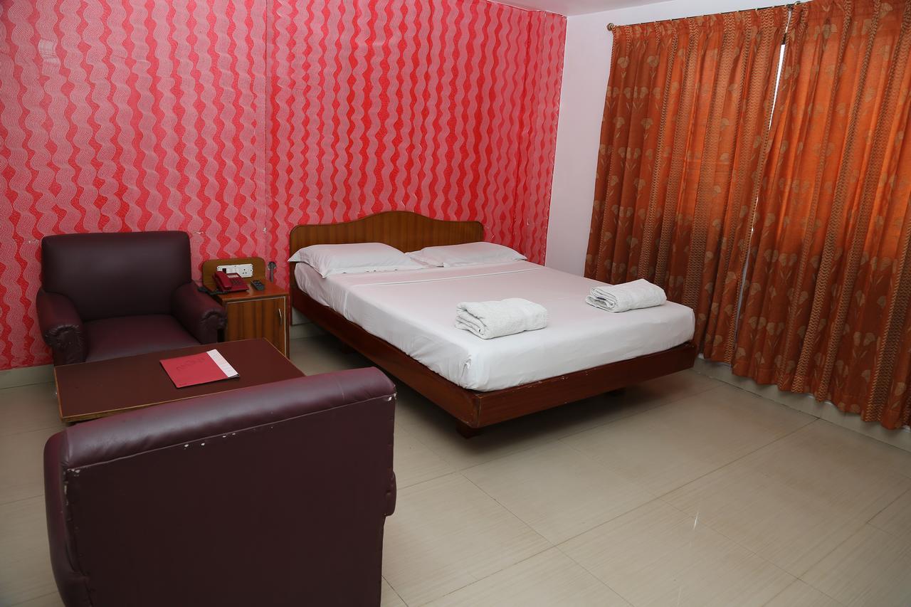 Sri Srinivasar Residency Hotel Vellore Exterior foto