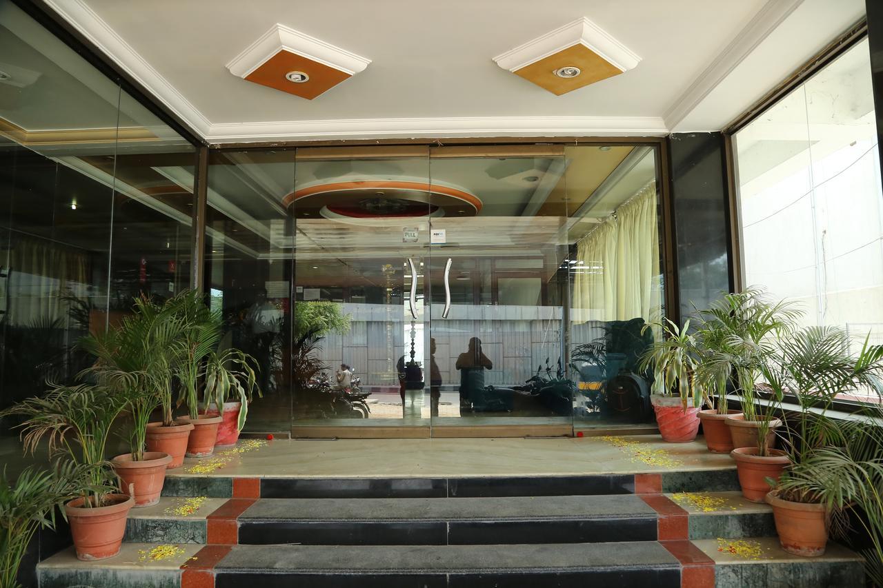 Sri Srinivasar Residency Hotel Vellore Exterior foto