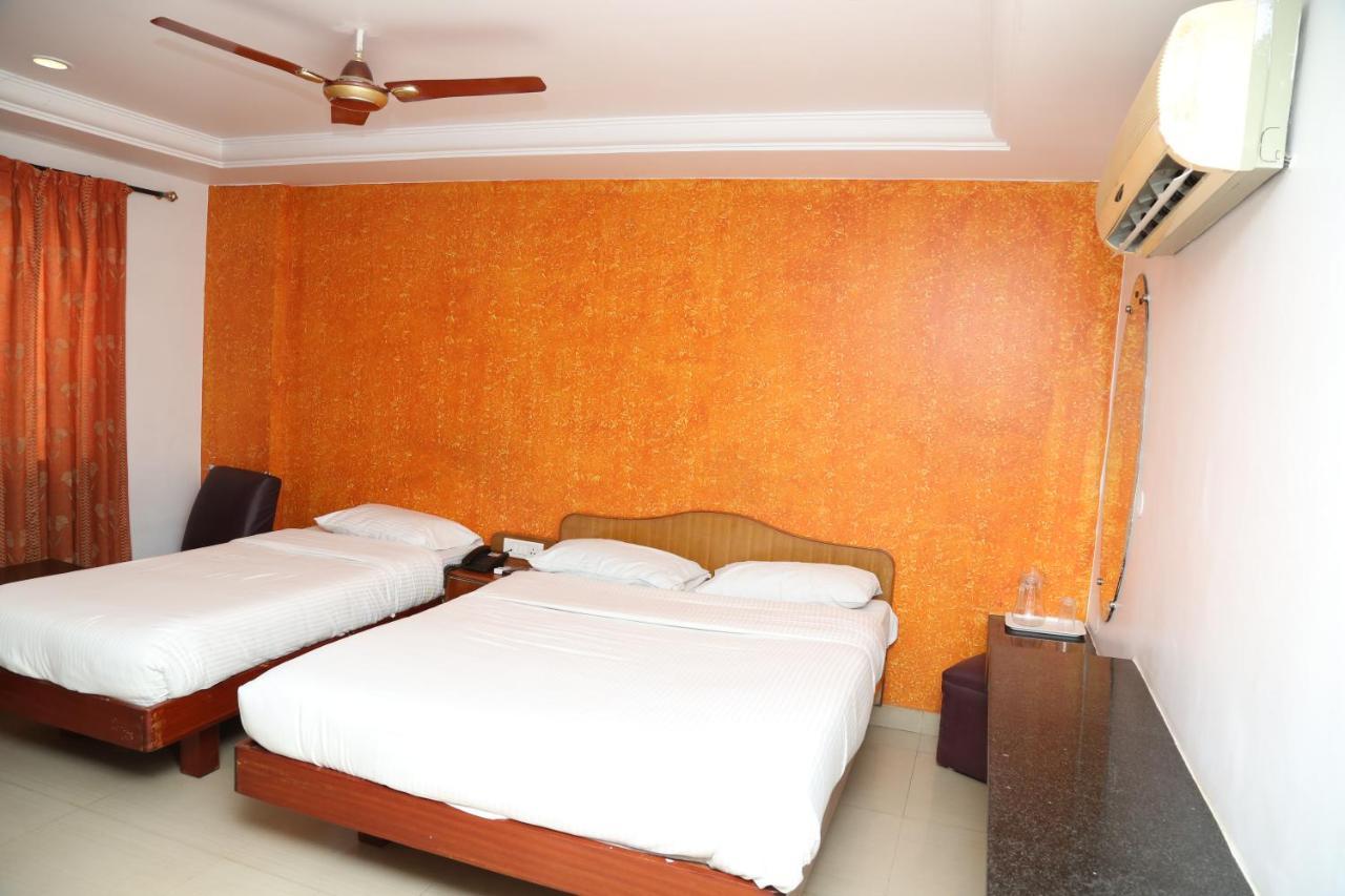 Sri Srinivasar Residency Hotel Vellore Exterior foto