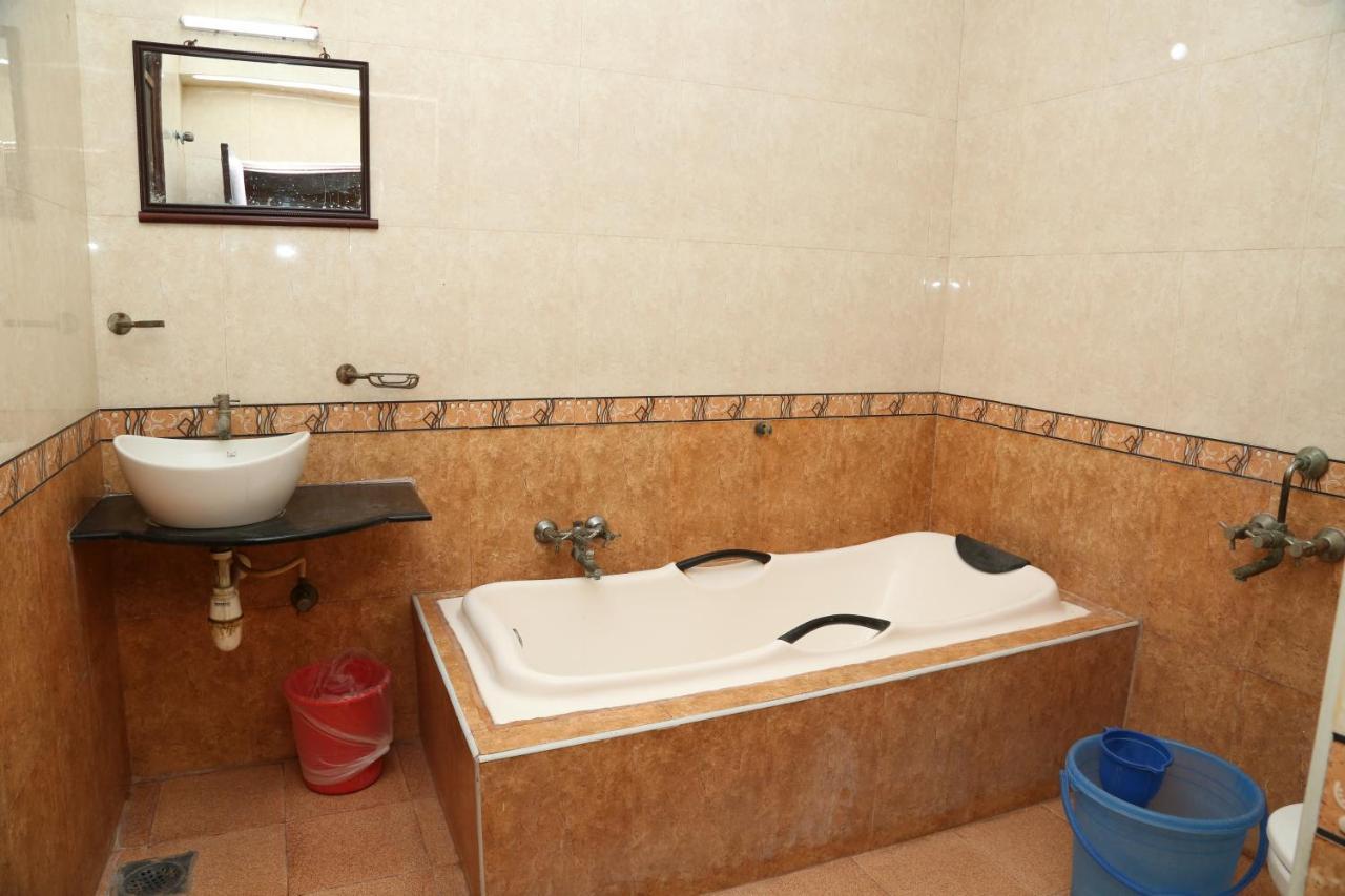 Sri Srinivasar Residency Hotel Vellore Exterior foto